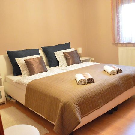 Villa Csilla elegant house Erd Esterno foto