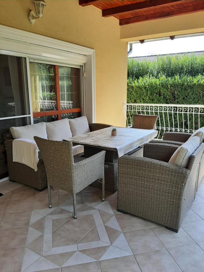 Villa Csilla elegant house Erd Esterno foto