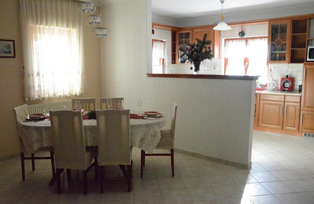 Villa Csilla elegant house Erd Esterno foto